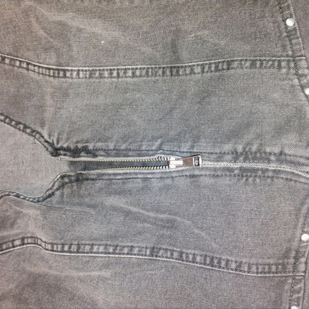 Nwt Wild Fable Denim Black Wash Zippered Vest With Silver Embellishments - Picture 3 of 6